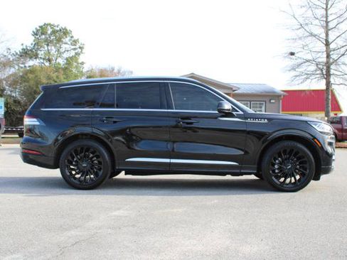 Used 2021 Lincoln Aviator Reserve w/ Equipment Group 208A image 4