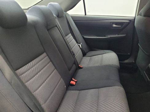 Used 2017 Toyota Camry LE FWD image 19