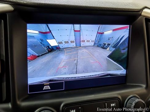 Used 2024 GMC Terrain SLT FWD image 15