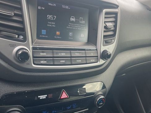 Used 2018 Hyundai Tucson Value FWD image 7