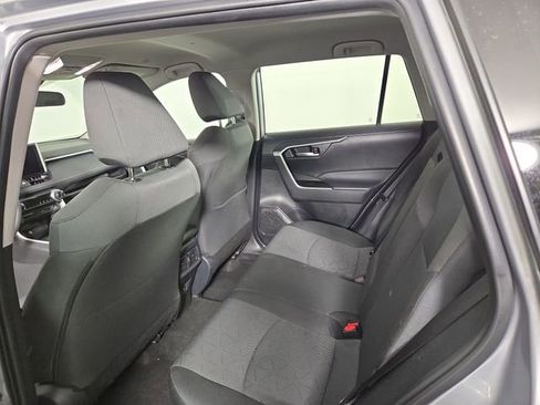 Used 2025 Toyota RAV4 XLE AWD/4WD image 15