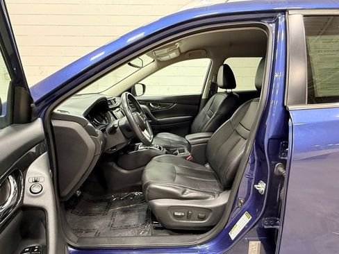 Used 2018 Nissan Rogue SL FWD image 29