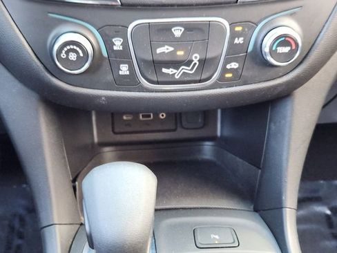 Used 2024 Chevrolet Equinox LT FWD image 21