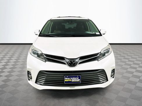 Used 2019 Toyota Sienna Limited Premium w/ Protection Package AWD/4WD image 2
