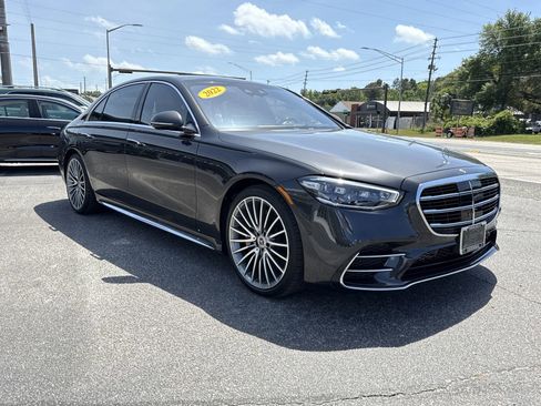 Certified 2022 Mercedes-Benz S 500 4MATIC image 7