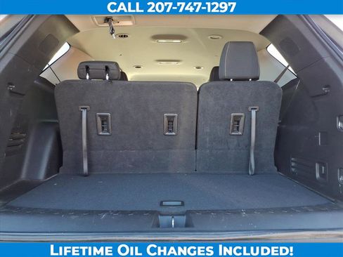 Used 2020 Chevrolet Traverse LT w/ Driver Confidence II Package image 9