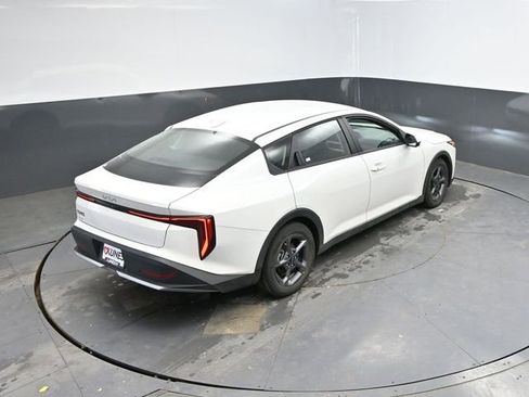 Used 2025 Kia K4 FWD image 42