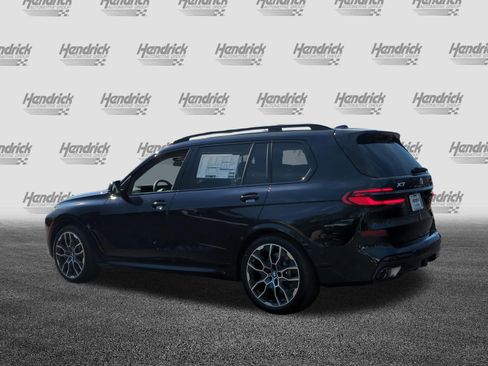 New 2026 BMW X7 xDrive40i w/ M Sport Package AWD/4WD image 8