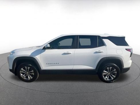 Used 2025 Chevrolet Equinox LT FWD image 9