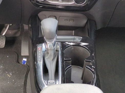 Certified 2025 Chevrolet Trax LT image 20