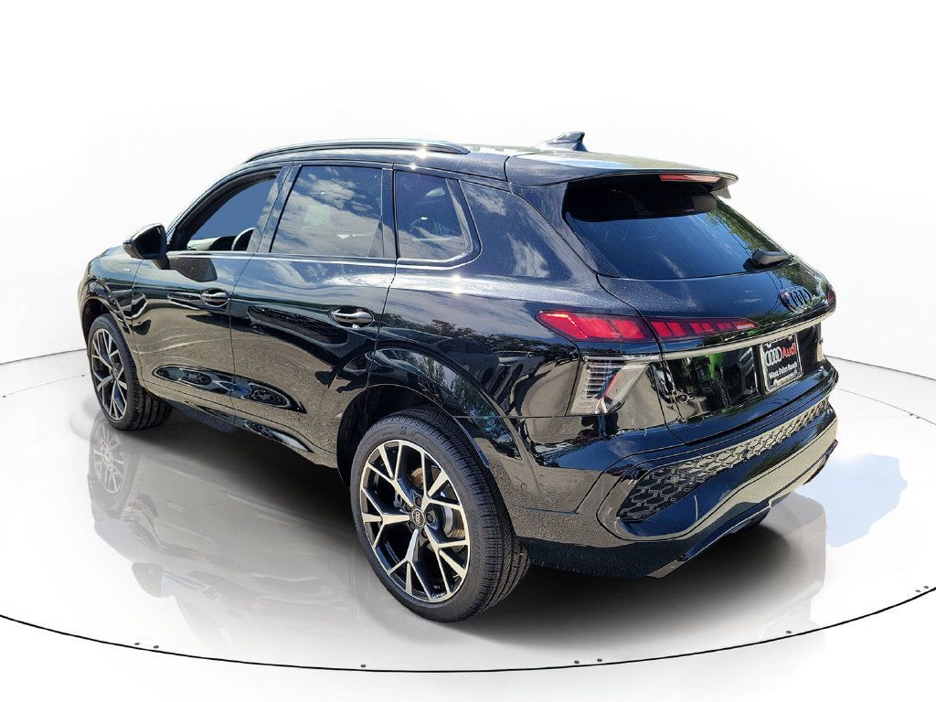 New 2026 Audi Q3 quattro 2.0T AWD/4WD image 3
