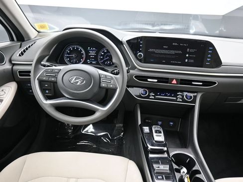 Certified 2023 Hyundai Sonata SEL FWD image 19