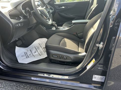 Used 2023 Chevrolet Malibu LT image 16