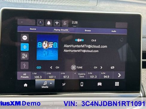 Used 2024 Jeep Compass Latitude image 24