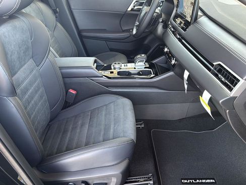 New 2026 Mitsubishi Outlander SE AWD/4WD image 24