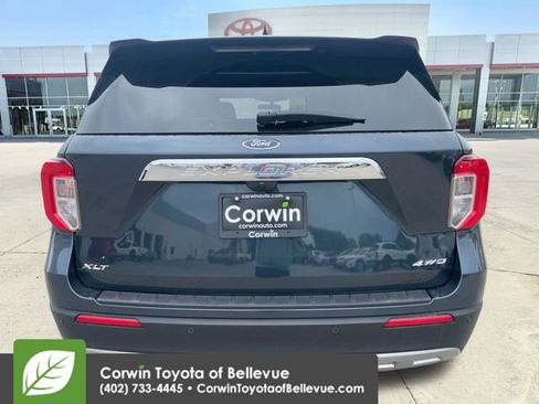 Used 2023 Ford Explorer XLT w/ Equipment Group 202A AWD/4WD image 4