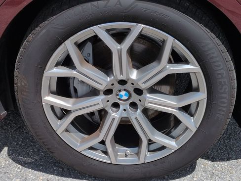 Used 2026 BMW X7 xDrive40i AWD/4WD image 11