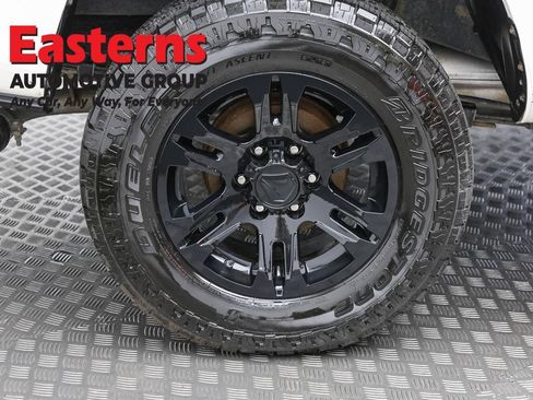 Used 2021 Toyota Tacoma SR AWD/4WD image 30