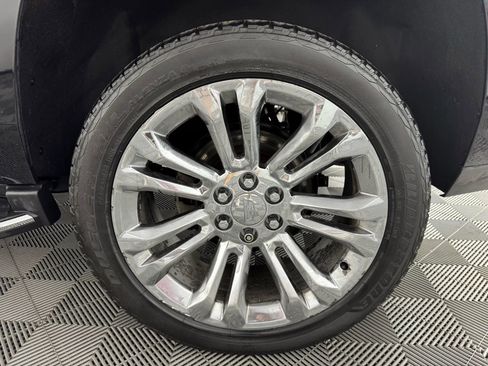 Used 2018 Cadillac Escalade Luxury w/ LPO, Radiant Package image 48