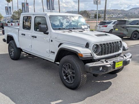 New 2026 Jeep Gladiator Sport image 3
