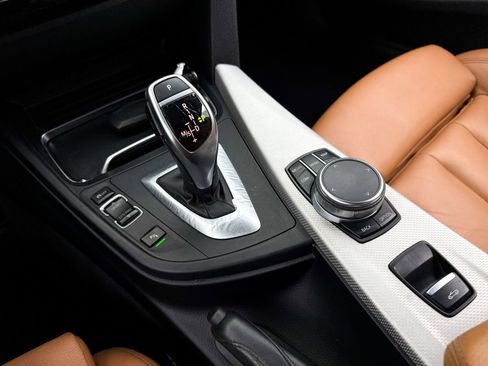 Used 2018 BMW 430i Convertible RWD image 25