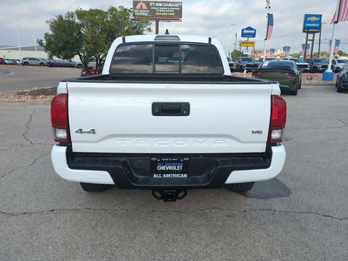 Used 2023 Toyota Tacoma SR AWD/4WD image 7