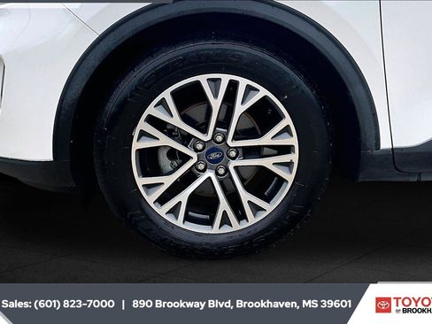 Used 2022 Ford Escape SEL FWD image 7