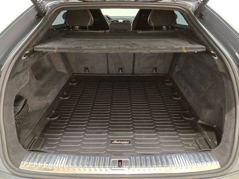 Used 2023 Lamborghini Urus Performante AWD/4WD image 24