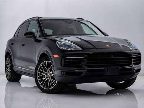 Certified 2023 Porsche Cayenne S Platinum image 8