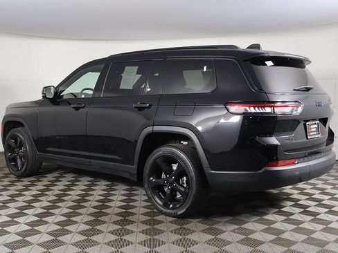 Used 2023 Jeep Grand Cherokee L Laredo AWD/4WD image 9
