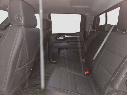 Used 2024 GMC Sierra 1500 SLE image 15