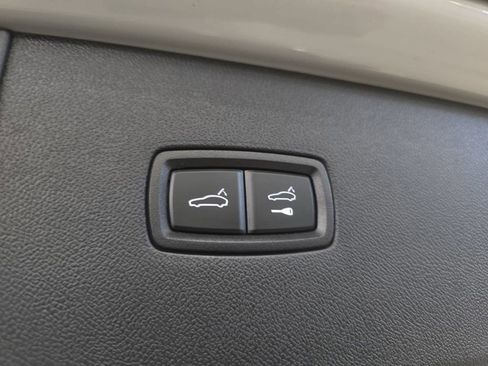 Certified 2023 Porsche Cayenne Turbo S AWD/4WD image 25