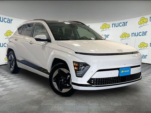 Used 2024 Hyundai Kona Limited FWD image 1