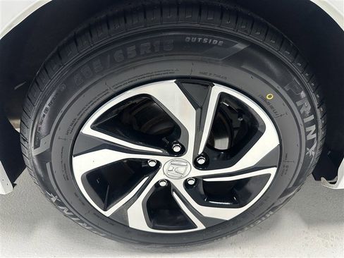 Used 2017 Honda Accord LX image 13