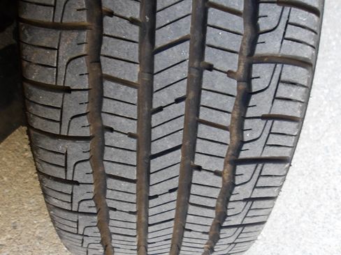 Used 2014 Ford Focus SE w/ SE Winter Package FWD image 49
