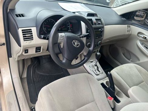 Used 2012 Toyota Corolla LE FWD image 8