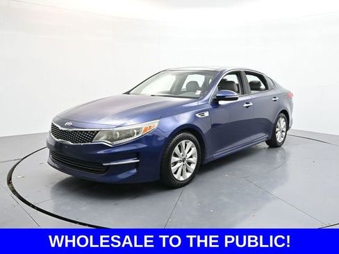 Used 2016 Kia Optima EX w/ Premium Package image 3