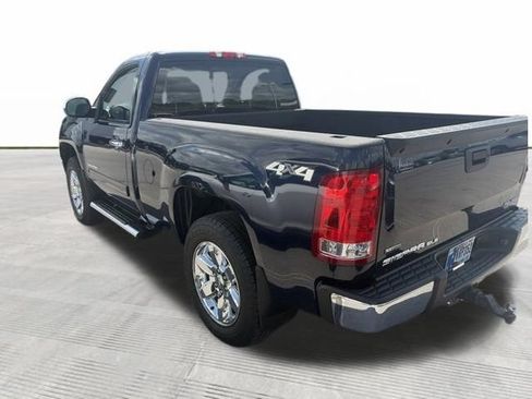 Used 2012 GMC Sierra 1500 SLE w/ SLE Preferred Package AWD/4WD image 3
