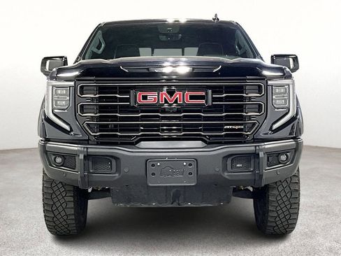 Used 2024 GMC Sierra 1500 AT4X image 5