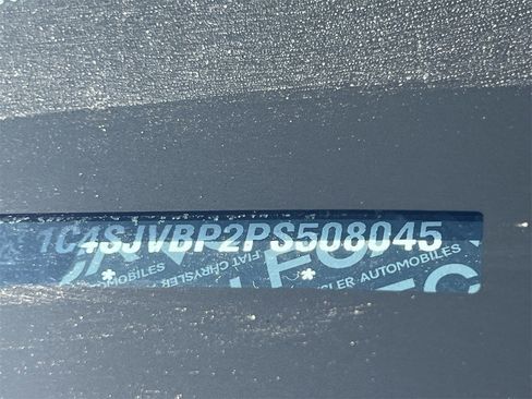 Used 2023 Jeep Wagoneer Series II image 14