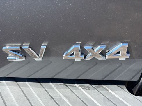 Used 2017 Nissan Frontier SV w/ SV Value Truck Package AWD/4WD image 27