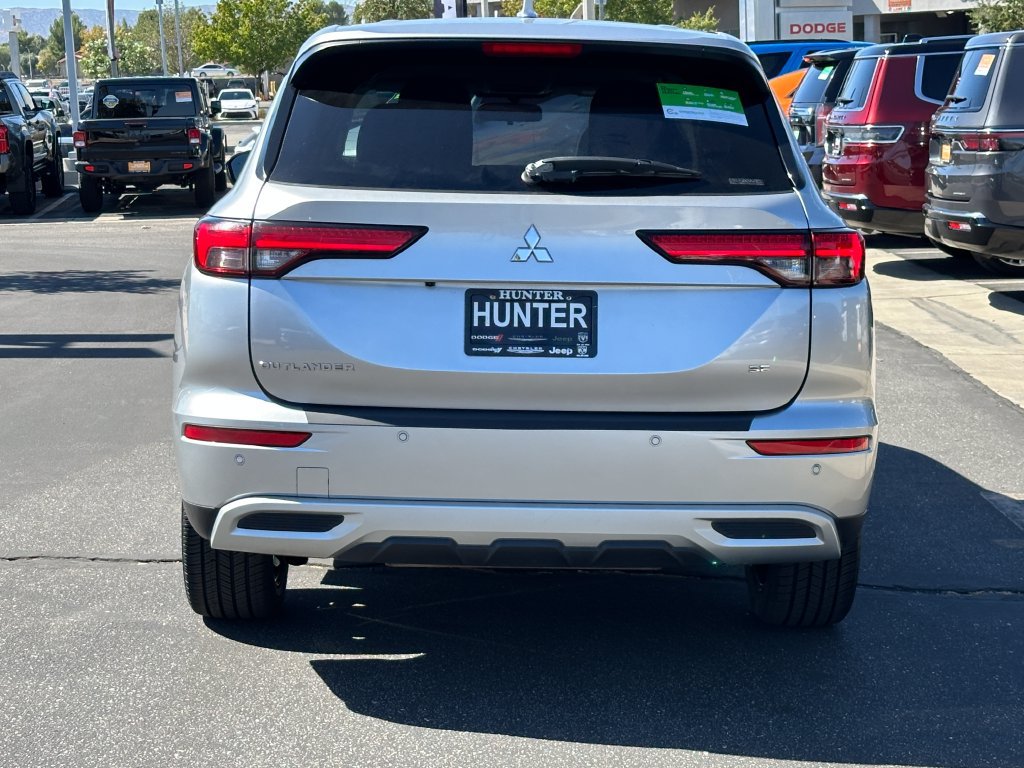 Used 2024 Mitsubishi Outlander SE AWD/4WD image 8