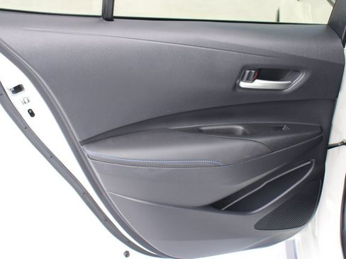 Used 2020 Toyota Corolla XSE FWD image 13