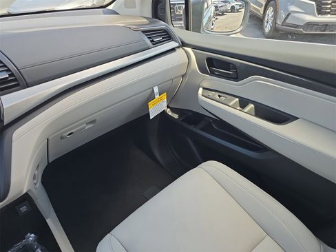 New 2026 Honda Odyssey EX-L image 14