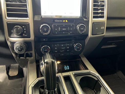 Used 2016 Ford F150 Lariat w/ Equipment Group 501A Mid image 21