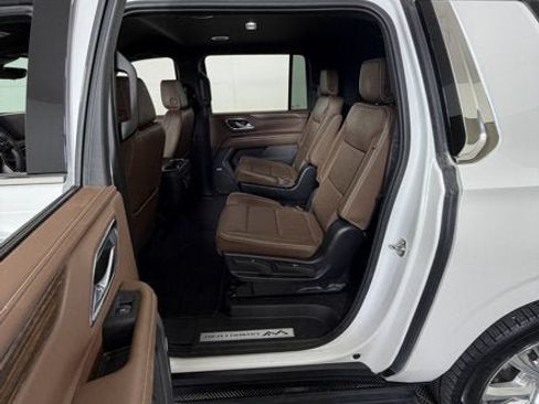 Used 2024 Chevrolet Suburban High Country w/ Max Trailering Package AWD/4WD image 9