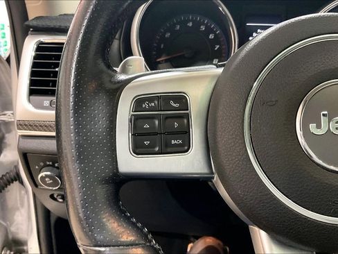 Used 2012 Jeep Grand Cherokee SRT8 w/ Luxury Group II image 18