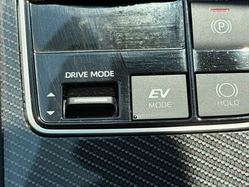 Certified 2025 Toyota Sienna XSE w/ XSE Premium Package AWD/4WD image 40