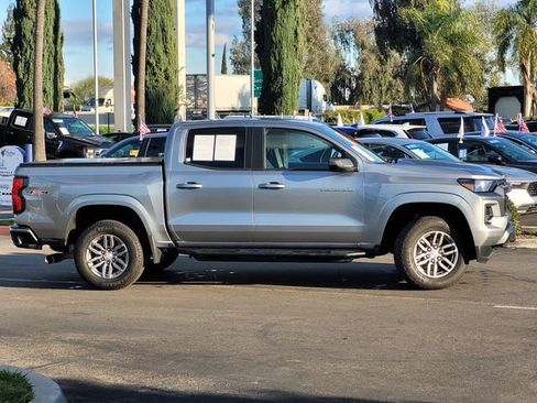 Used 2023 Chevrolet Colorado LT w/ LT Convenience Package II image 4
