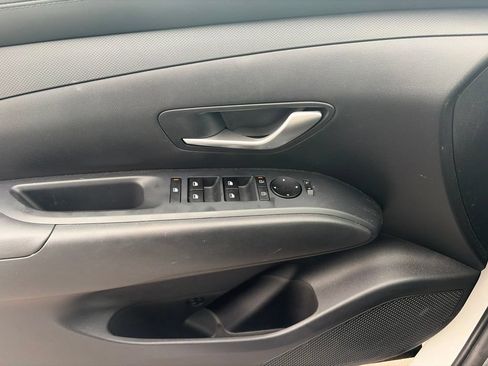 Used 2026 Hyundai Tucson SE FWD image 12